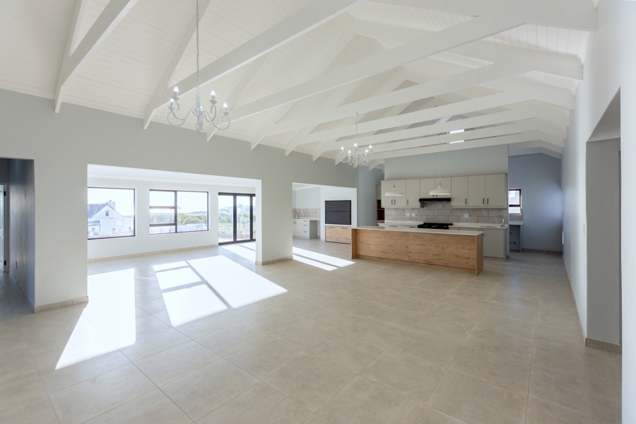 4 Bedroom Property for Sale in Da Gama Bay Western Cape